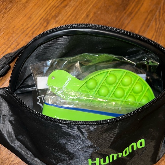 ⭐️Humana Health Fanny Pack Bundle - Picture 3 of 15